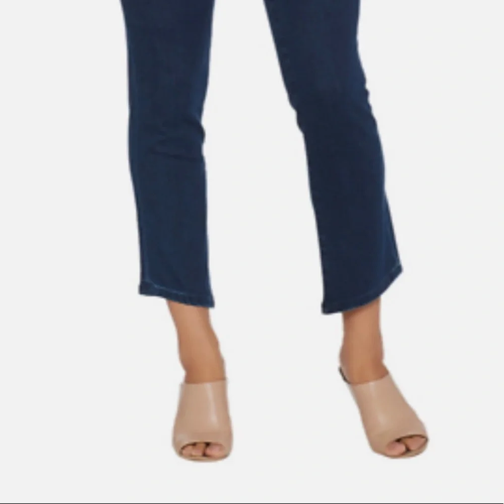 Lisa Rinna Angled Hem Jeans - Dark Wash - Sz 10 - Picture 5 of 6